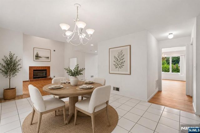 54 Church Lane, Wayne, NJ 07470