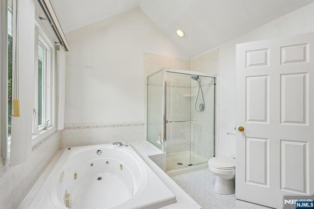 54 Church Lane, Wayne, NJ 07470