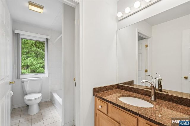 54 Church Lane, Wayne, NJ 07470
