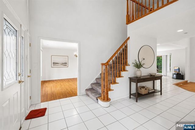 54 Church Lane, Wayne, NJ 07470