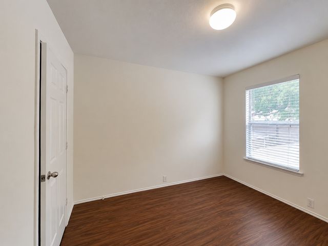 10661 Traymore Drive, Fort Worth, TX 76244