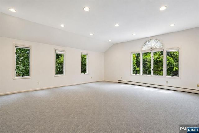 66 Adams Drive, Cresskill, NJ 07626