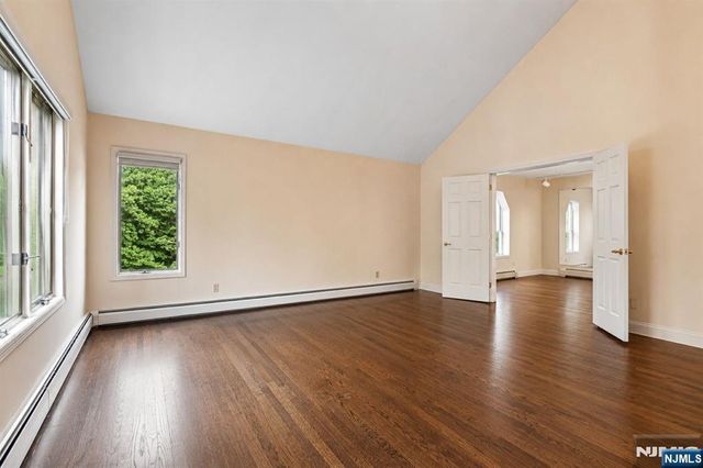 66 Adams Drive, Cresskill, NJ 07626