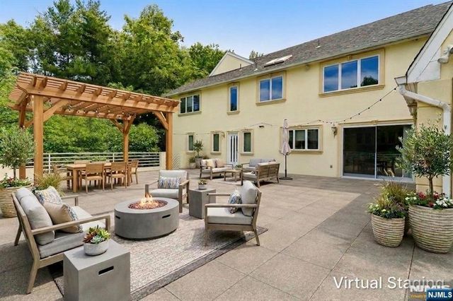 66 Adams Drive, Cresskill, NJ 07626