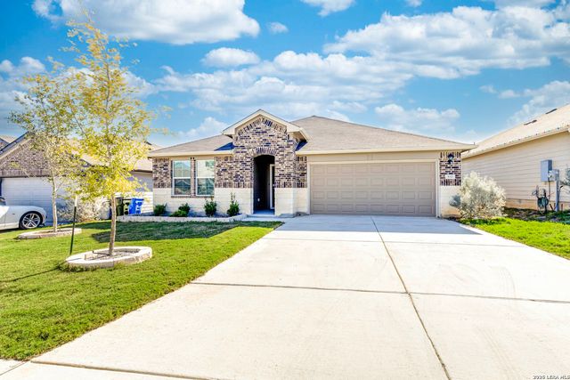 832 Indian Mallow, Seguin, TX 78155