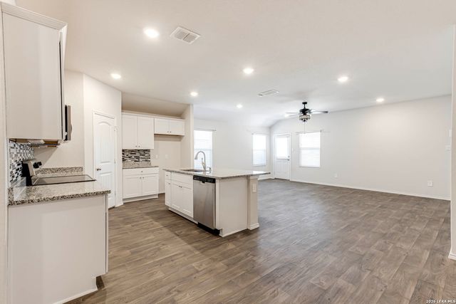 832 Indian Mallow, Seguin, TX 78155