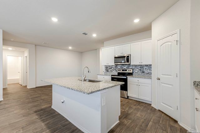 832 Indian Mallow, Seguin, TX 78155