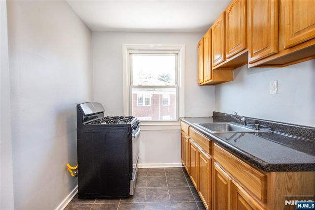 23 Carpenter Terrace 2, Belleville, NJ 07109