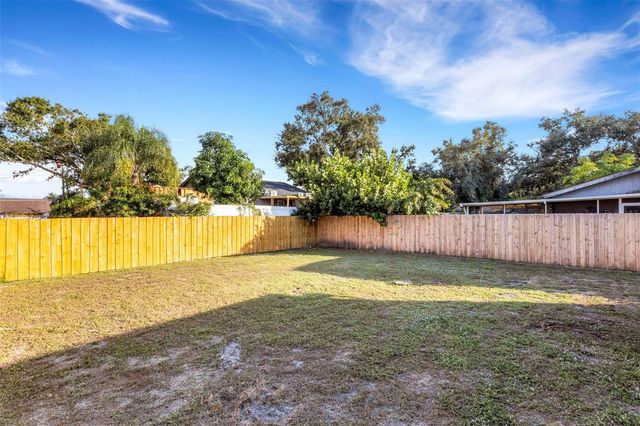 1550 N POMPANO AVENUE, Sarasota, FL 34237