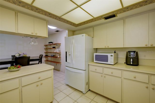 5115 EVERWOOD RUN, Sarasota, FL 34235