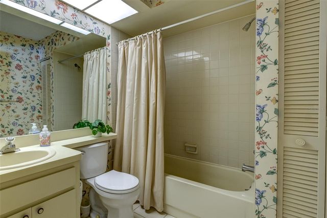 5115 EVERWOOD RUN, Sarasota, FL 34235