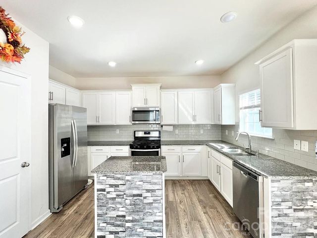 6217 Ahoskie Drive, Charlotte, NC 28215