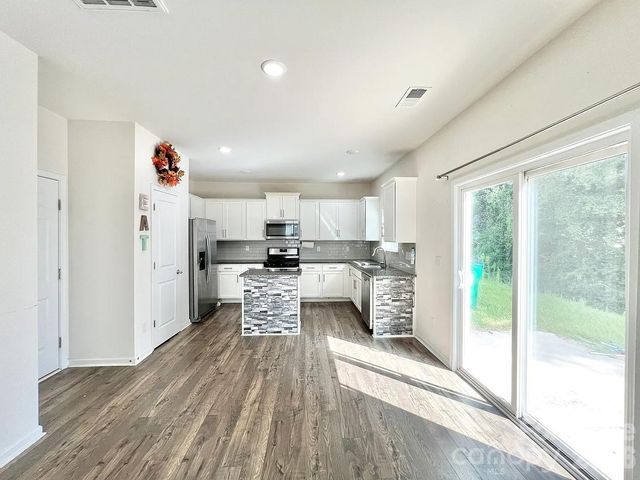 6217 Ahoskie Drive, Charlotte, NC 28215