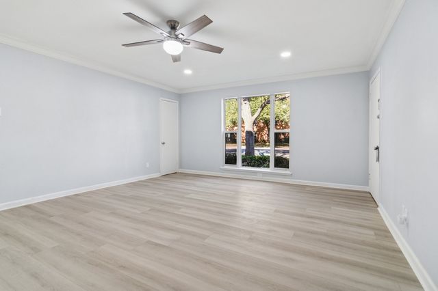 6004 E University Boulevard 131, Dallas, TX 75206