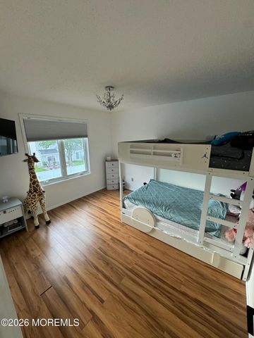 37 N Gable Court, Matawan, NJ 07747