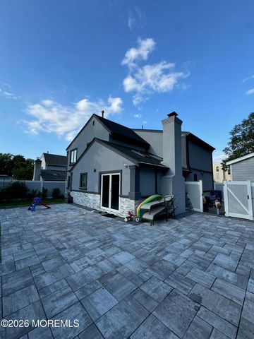 37 N Gable Court, Matawan, NJ 07747