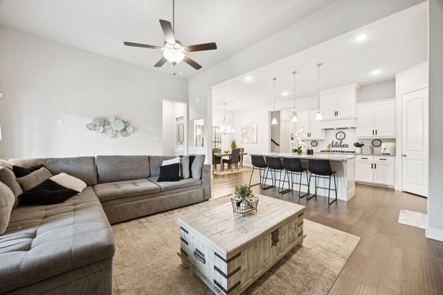 2012 Summer Sky Lane, Mansfield, TX 76063