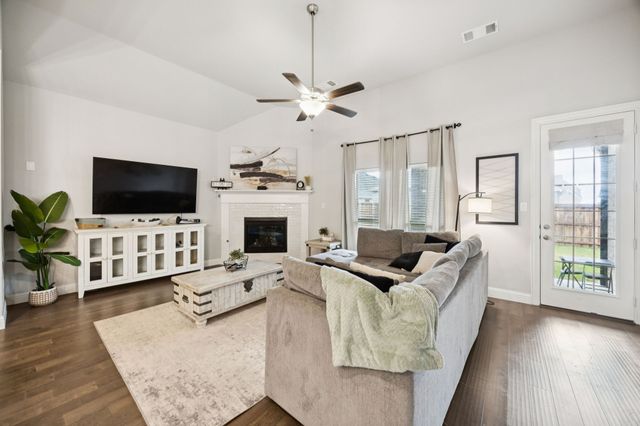 2012 Summer Sky Lane, Mansfield, TX 76063