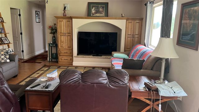 1256 County Road 1792, Yantis, TX 75497