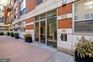 113 N Bread St # 3F5, Philadelphia, PA 19106