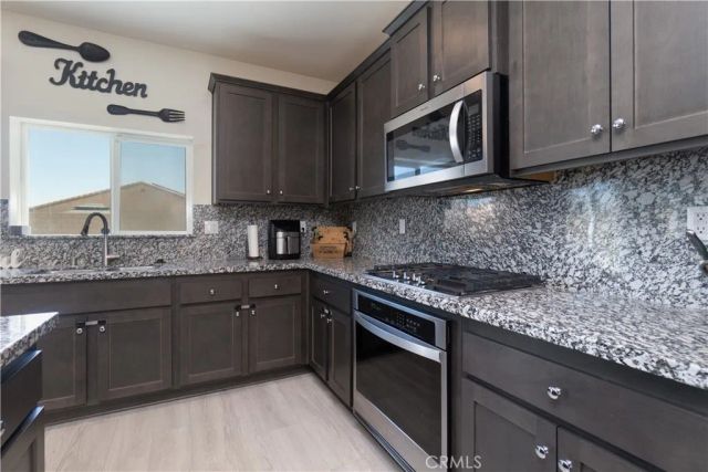 11347 Quail Hollow Street, Victorville, CA 92392