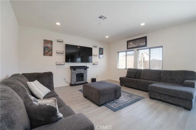 11347 Quail Hollow Street, Victorville, CA 92392