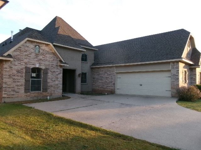 507 Falling Water Circle, Bossier City, LA 71112