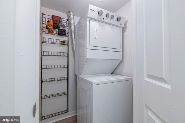 2124 MAGER DR, Herndon, VA 20170