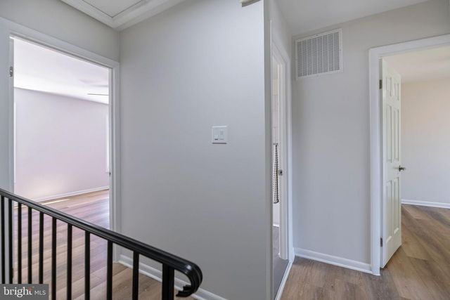 2124 MAGER DR, Herndon, VA 20170