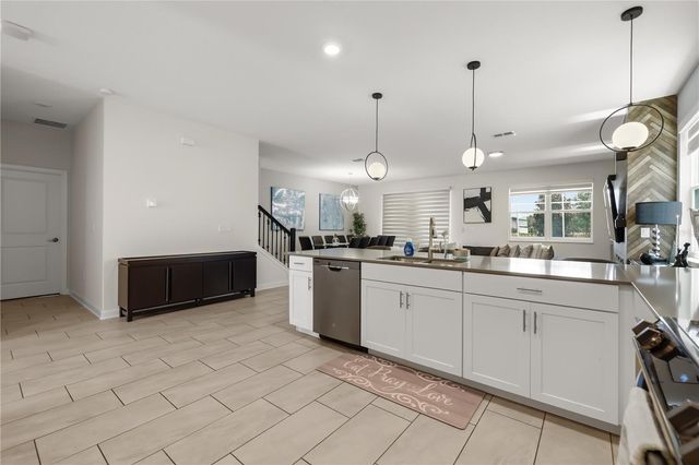 917 OCEAN COURSE AVENUE, Davenport, FL 33896