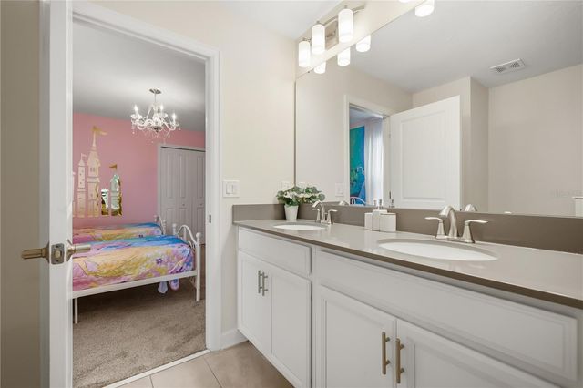 917 OCEAN COURSE AVENUE, Davenport, FL 33896