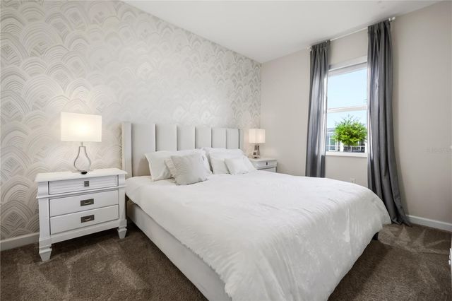 917 OCEAN COURSE AVENUE, Davenport, FL 33896