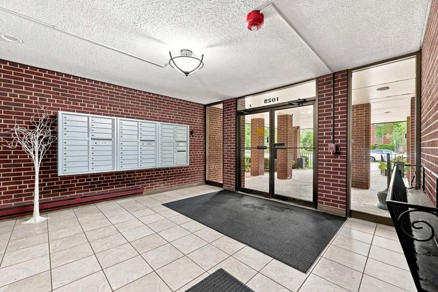 1025 S Fernandez Avenue 1S, Arlington Heights, IL 60005
