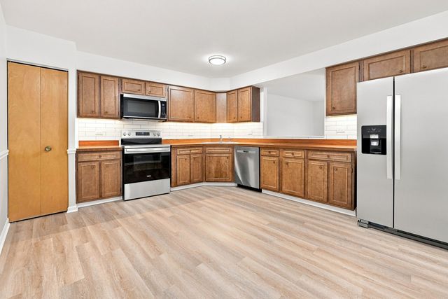 1025 S Fernandez Avenue 1S, Arlington Heights, IL 60005