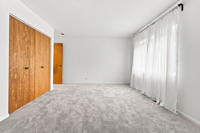 1025 S Fernandez Avenue 1S, Arlington Heights, IL 60005