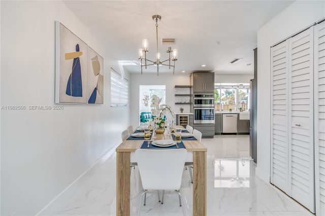 4212 Van Buren St, Hollywood, FL 33021