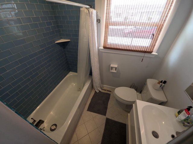129 E RARITAN DR, Tuckerton, NJ 08087