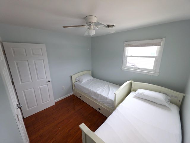 129 E RARITAN DR, Tuckerton, NJ 08087
