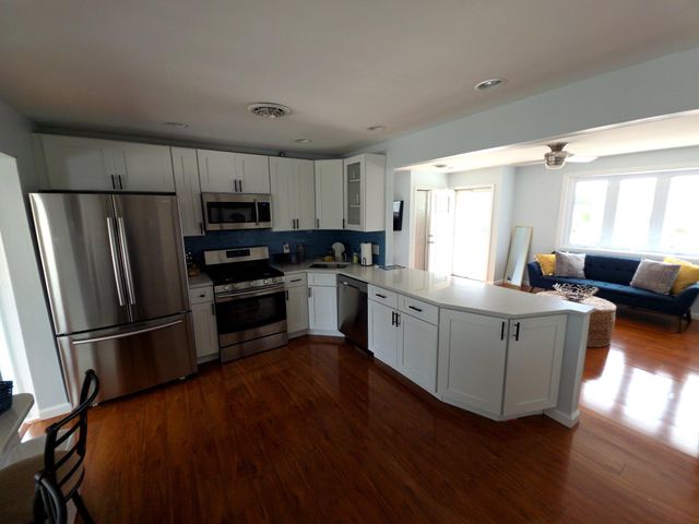 129 E RARITAN DR, Tuckerton, NJ 08087