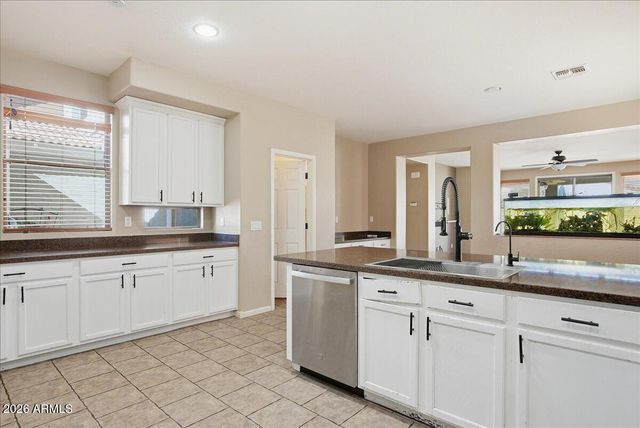 10740 E LOBO Avenue, Mesa, AZ 85209