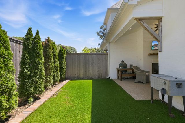 1400 CLUB GARDENS PD PL, Memphis, TN 38104