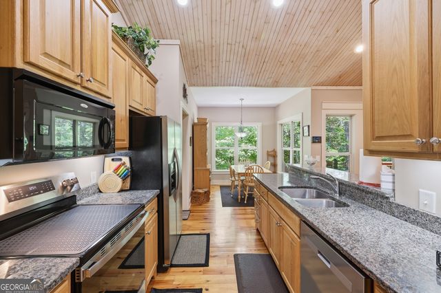 411 Hickory Nut Mountain, Tallulah Falls, GA 30573