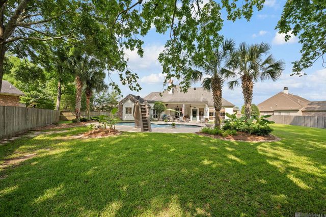 9417 Homestead Dr, Baton Rouge, LA 70817