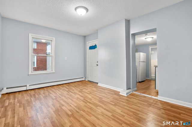 87 Amity Street, Hartford, CT 06106