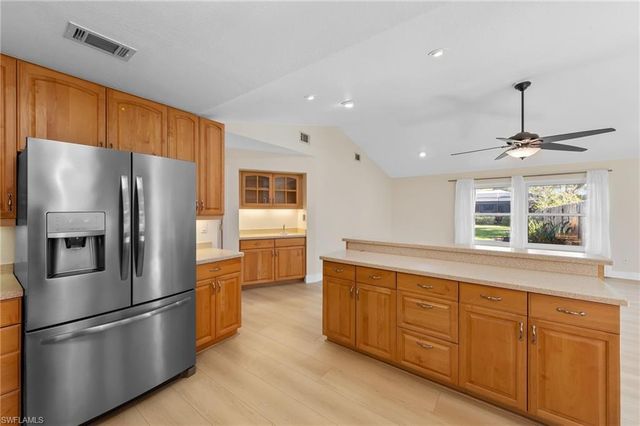 7810 Deni DR, North Fort Myers, FL 33917