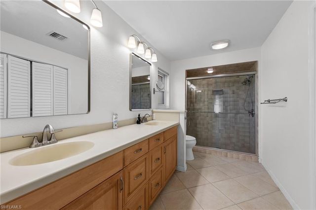 7810 Deni DR, North Fort Myers, FL 33917