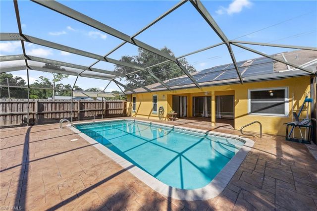 7810 Deni DR, North Fort Myers, FL 33917