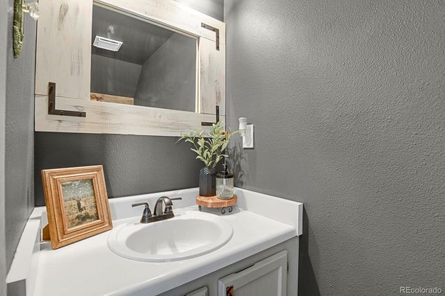 3166 Vail Pass Drive, Colorado Springs, CO 80917