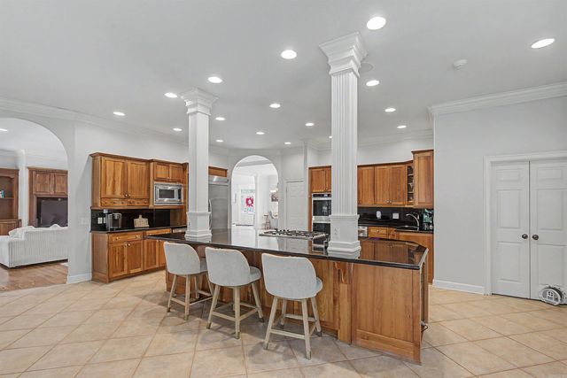 13 Somersett Dr, Roland, AR 72135