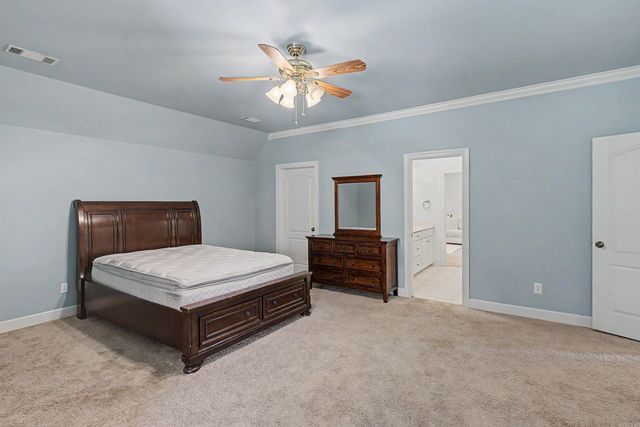 13 Somersett Dr, Roland, AR 72135